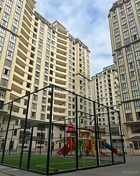 Satılır 3 otaqlı mənzil 157 m²