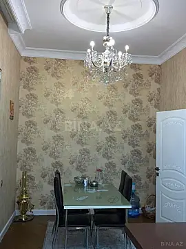 Satılır 6 otaqlı həyət evi 300 m²