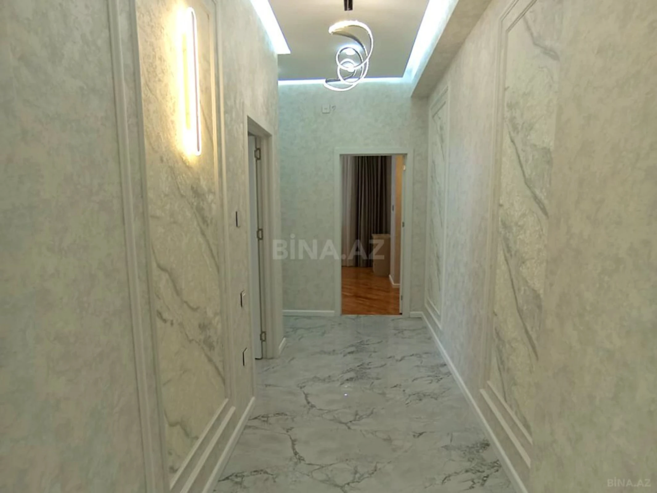 Satılır 3 otaqlı mənzil 119 m²