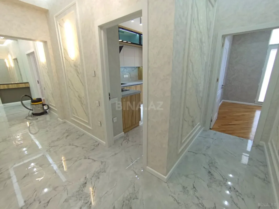 Satılır 3 otaqlı mənzil 119 m²