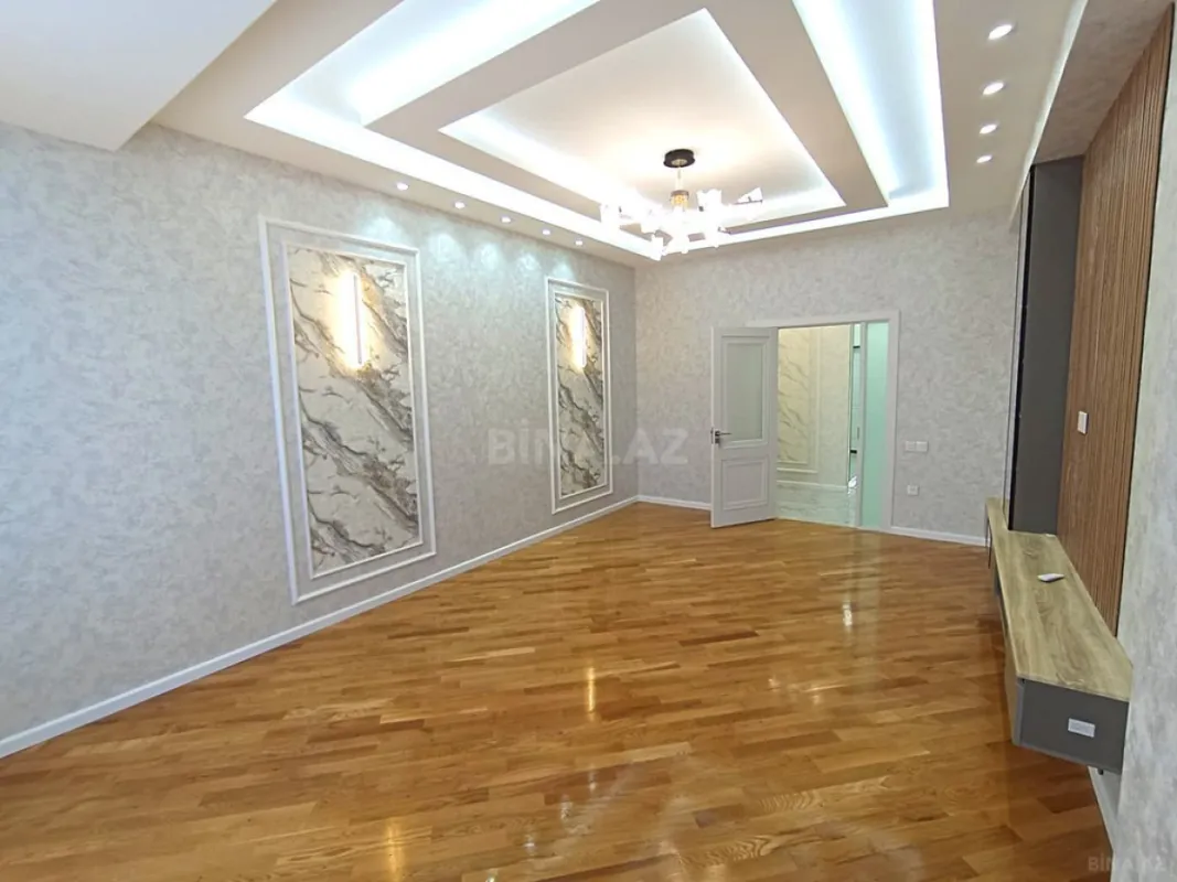 Satılır 3 otaqlı mənzil 119 m²