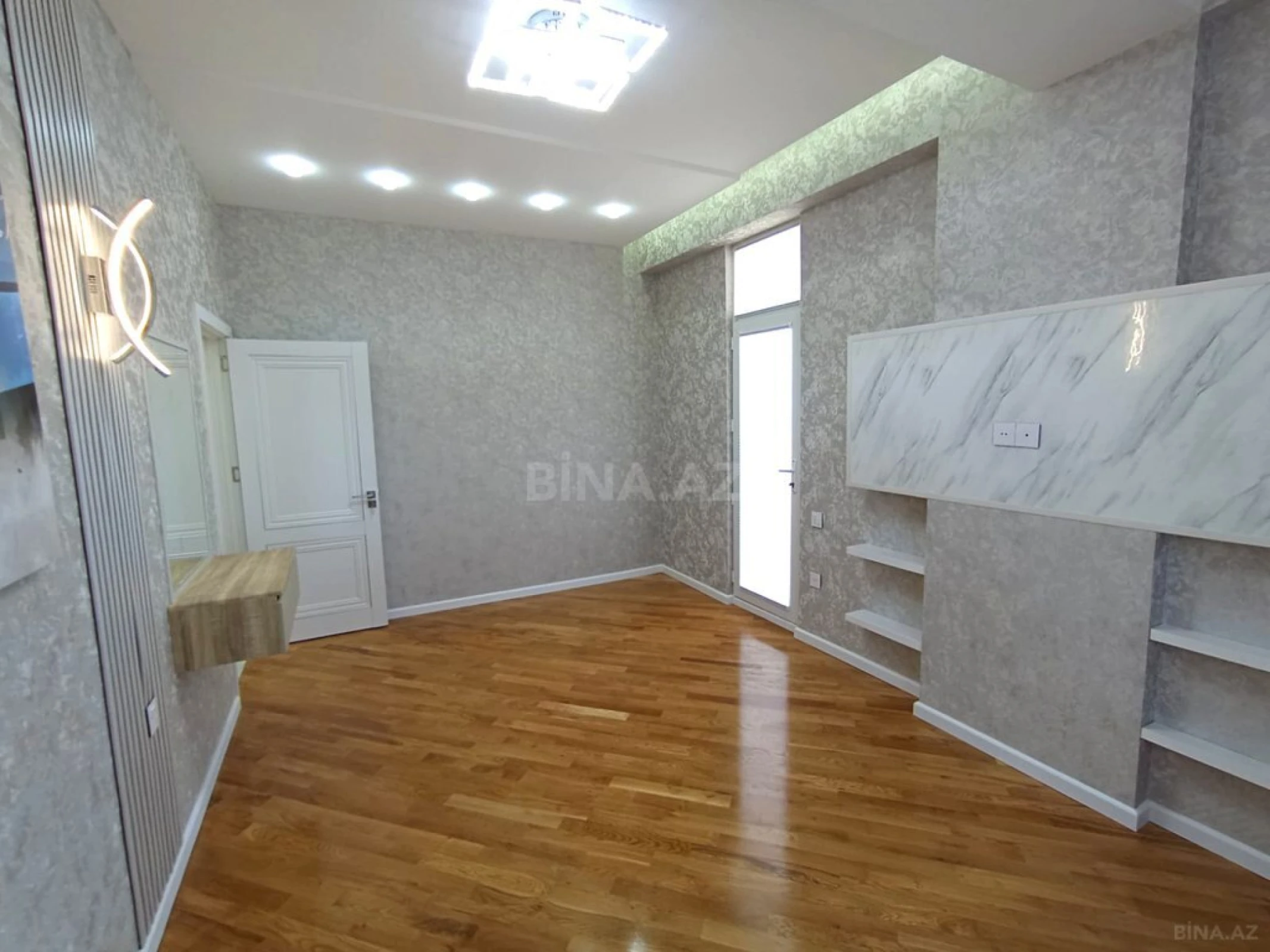 Satılır 3 otaqlı mənzil 119 m²