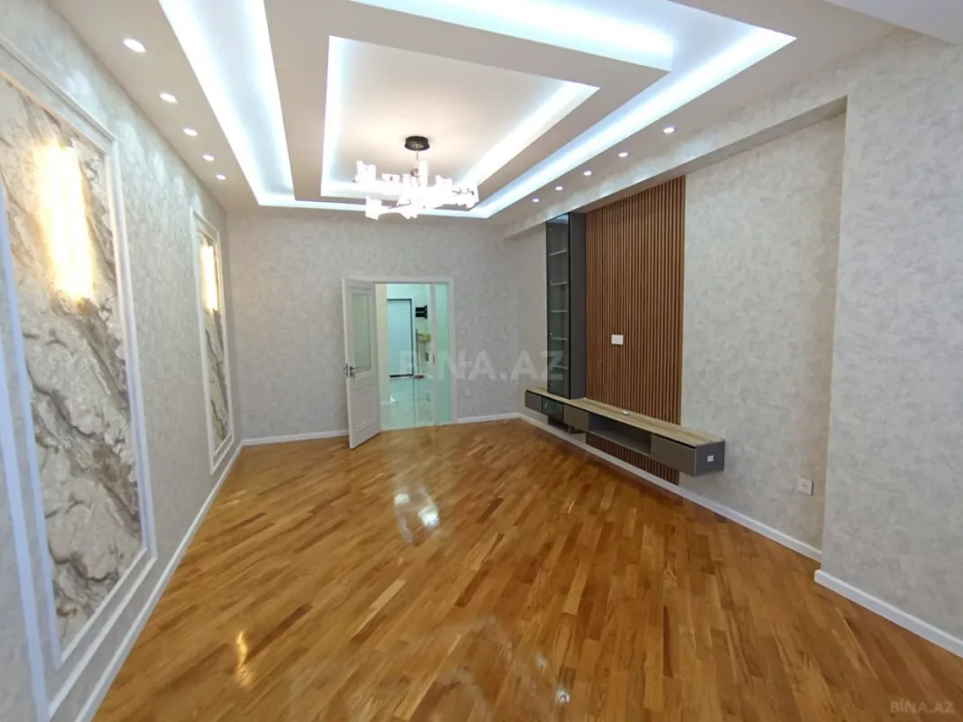 Satılır 3 otaqlı mənzil 119 m²