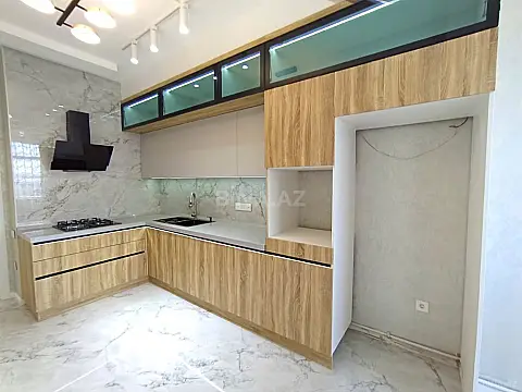 Satılır 3 otaqlı mənzil 119 m²