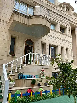 Satılır 6 otaqlı həyət evi 680 m² — Bakı 6 otaq 680.00 m²