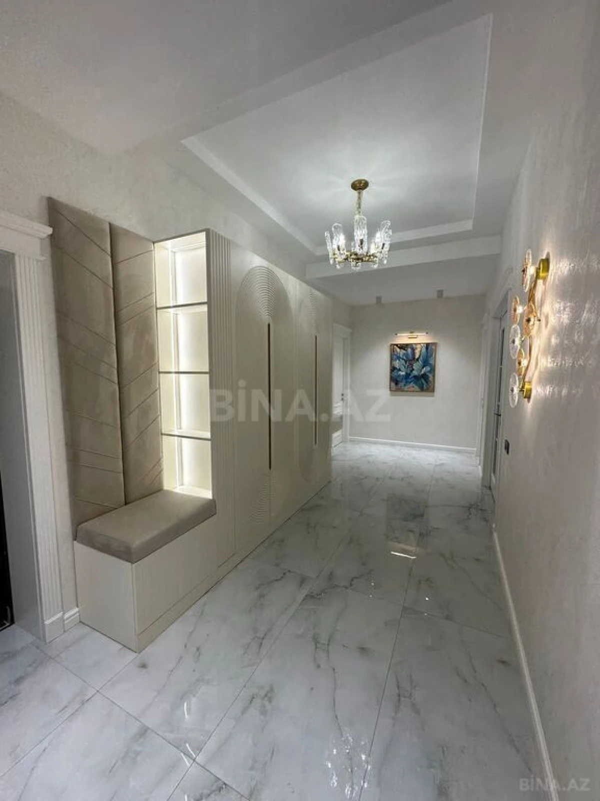 Kirayə verilir 3 otaqlı mənzil 140 m²