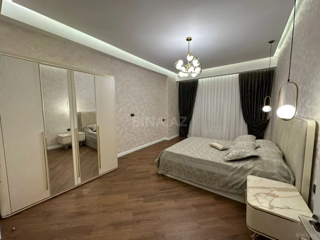 Kirayə verilir 3 otaqlı mənzil 140 m²