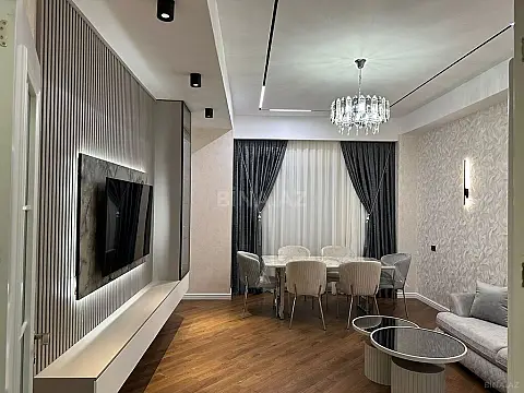 Kirayə verilir 3 otaqlı mənzil 140 m²