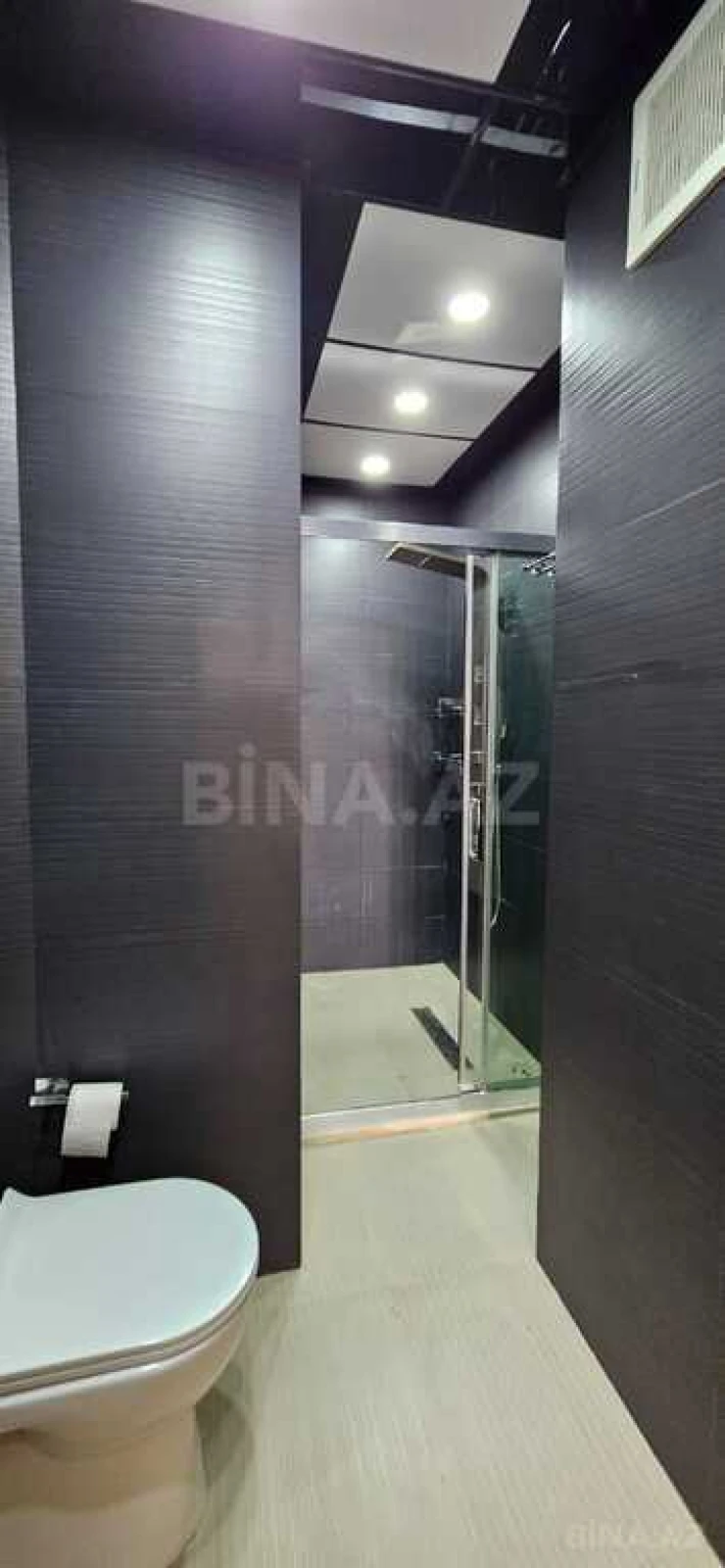 Satılır 4 otaqlı mənzil 186 m²