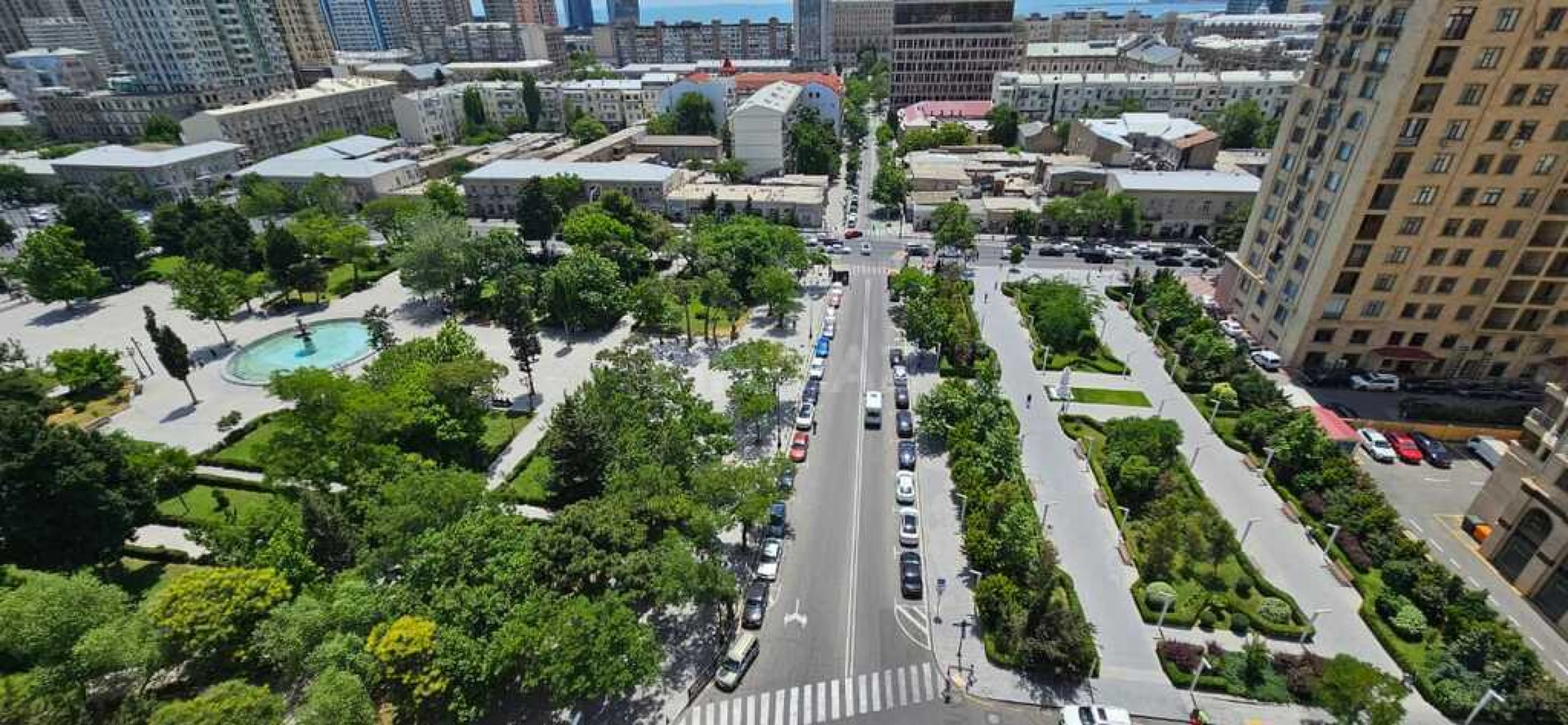 Satılır 4 otaqlı mənzil 186 m²