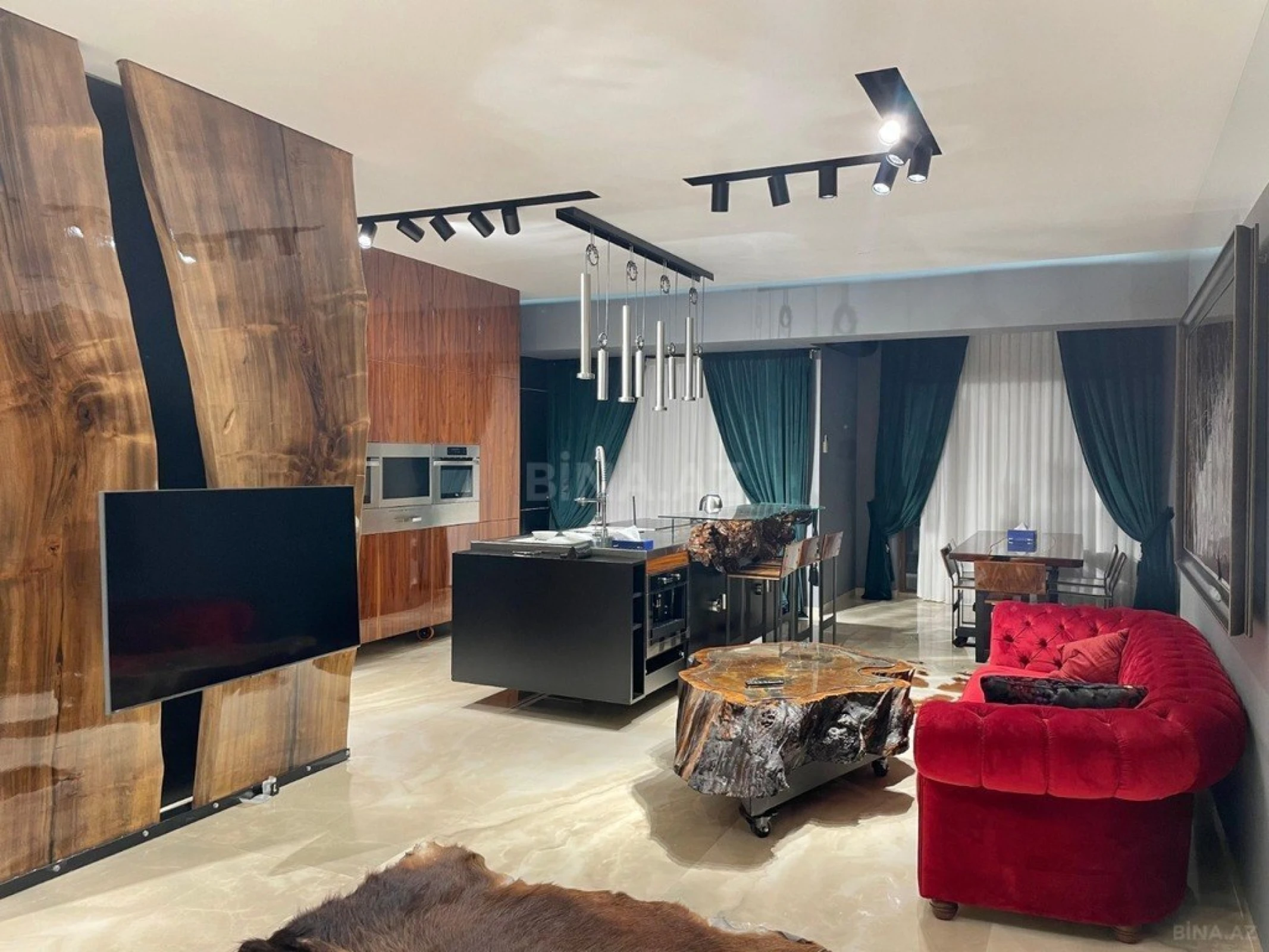 Kirayə verilir 3 otaqlı mənzil 150 m²