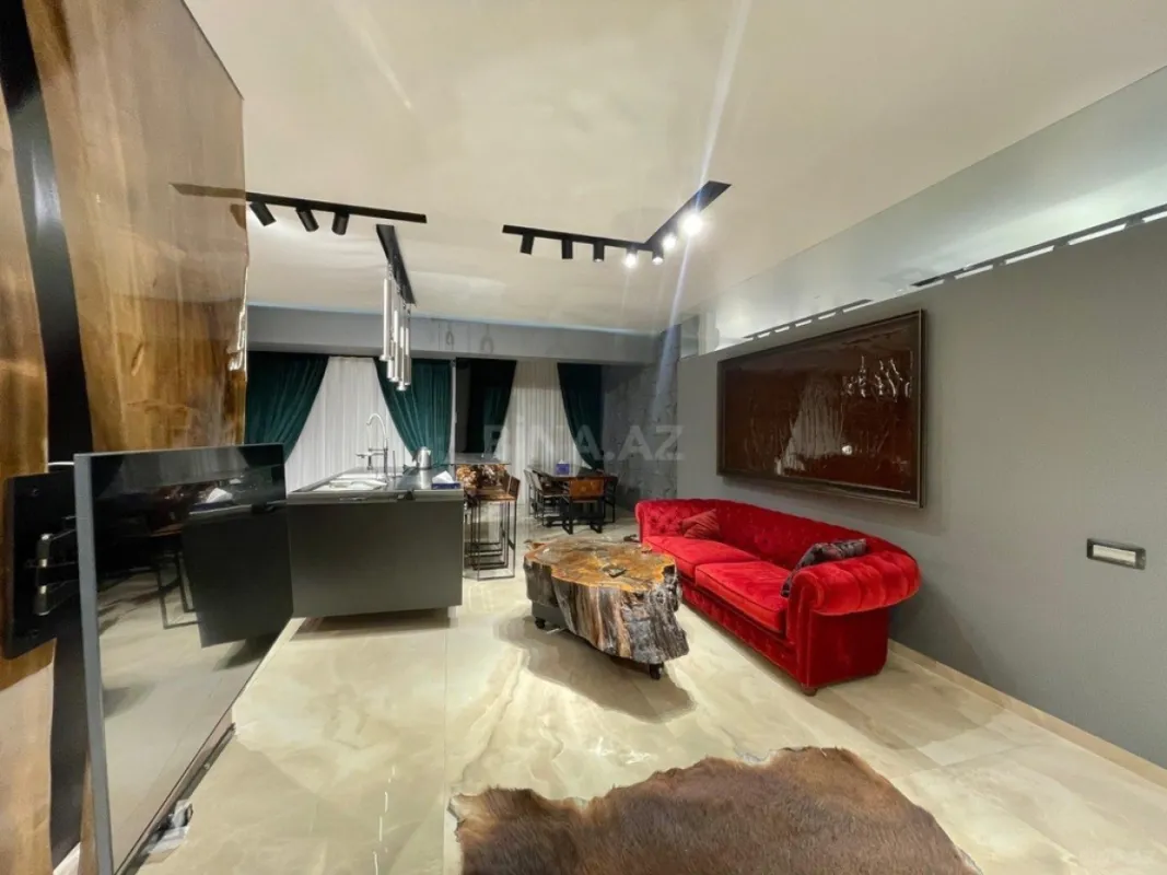 Kirayə verilir 3 otaqlı mənzil 150 m²