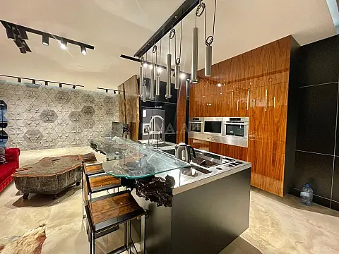 Kirayə verilir 3 otaqlı mənzil 150 m²