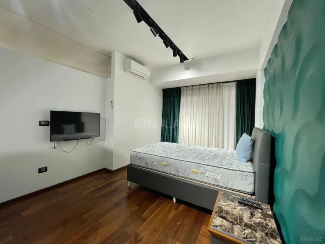 Kirayə verilir 3 otaqlı mənzil 150 m²