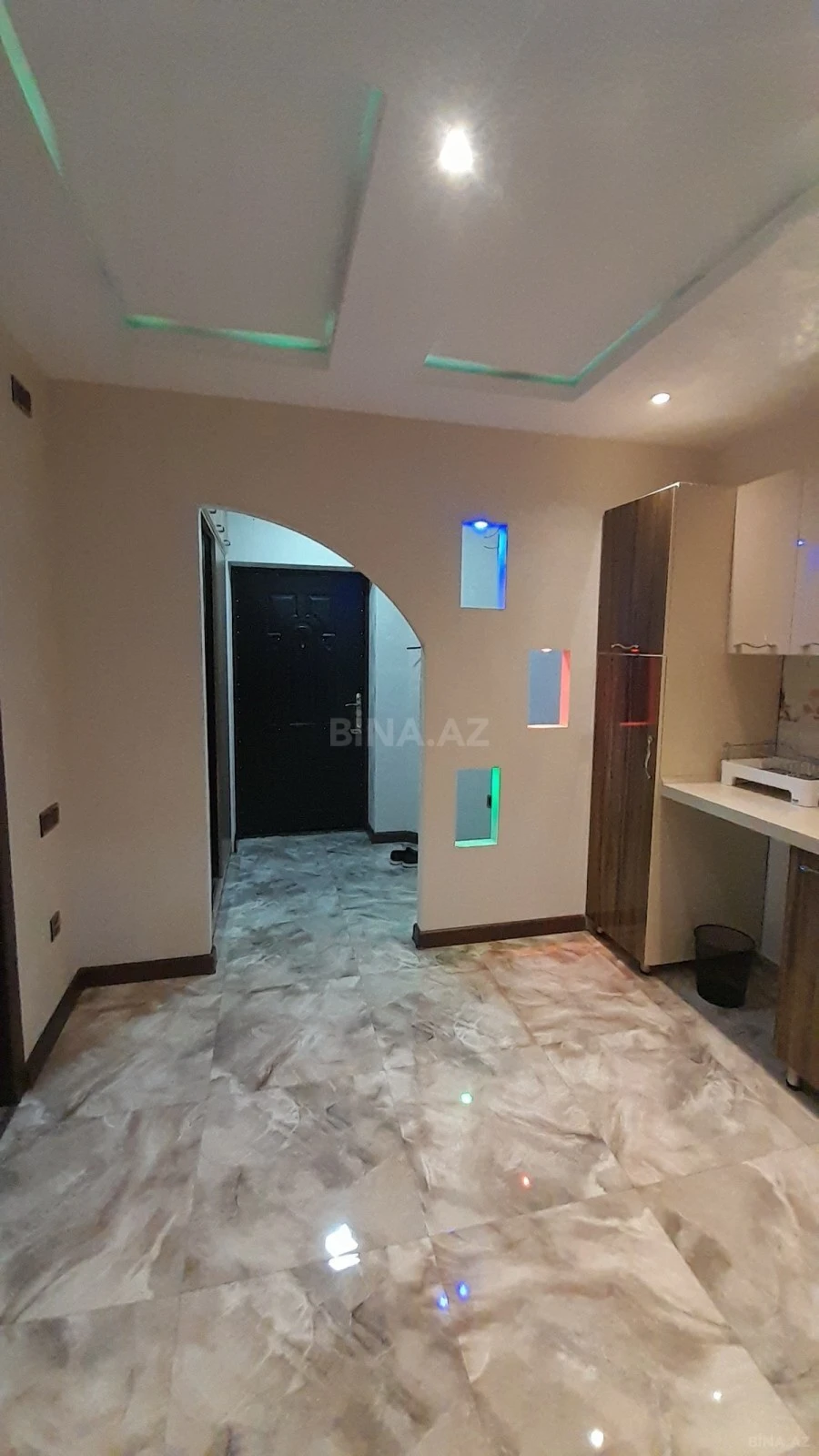 Satılır 3 otaqlı mənzil 99 m²