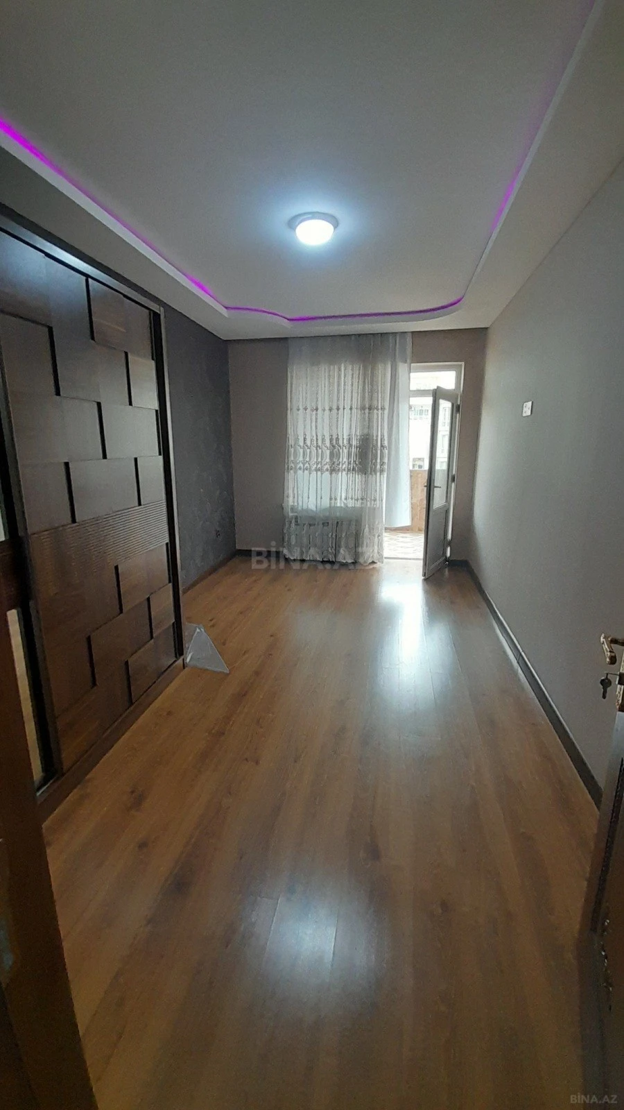 Satılır 3 otaqlı mənzil 99 m²
