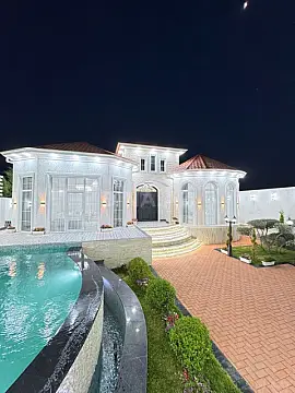 Satılır 5 otaqlı həyət evi 230 m²