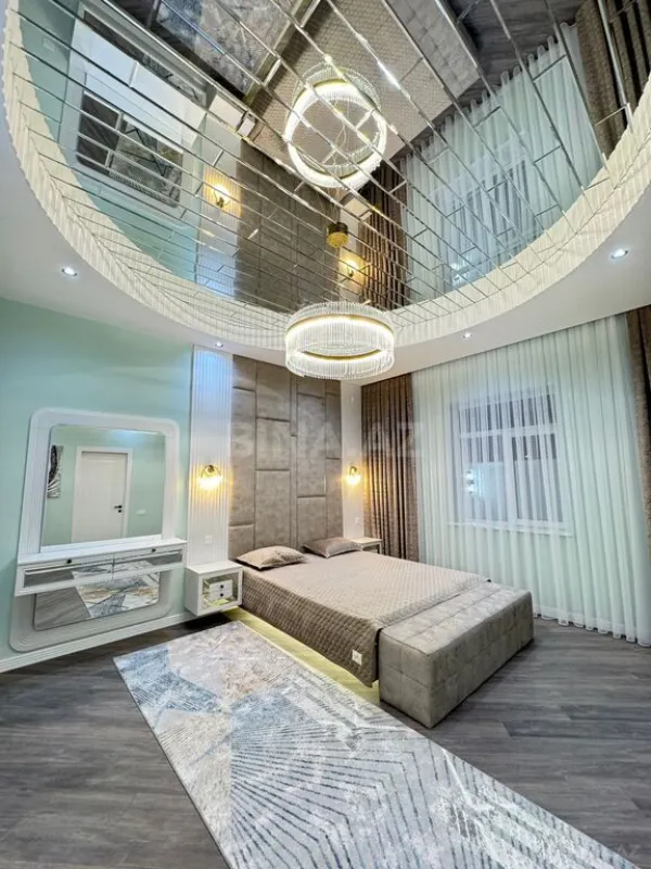 Satılır 5 otaqlı həyət evi 230 m²