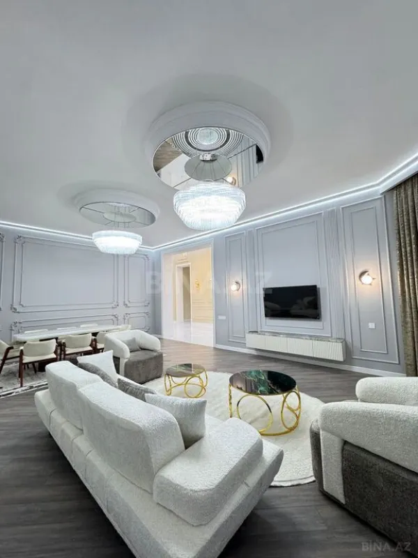 Satılır 5 otaqlı həyət evi 230 m²