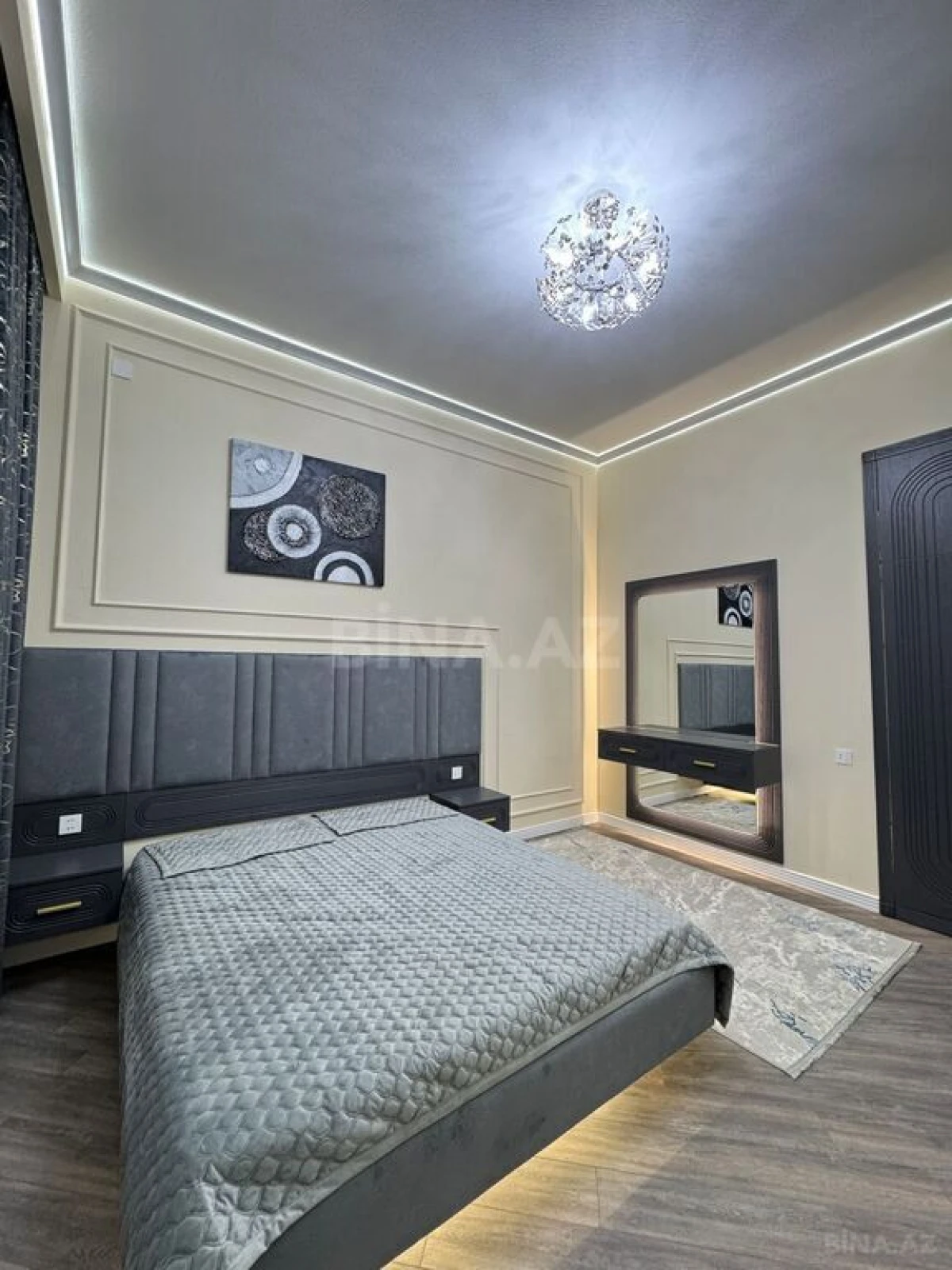 Satılır 5 otaqlı həyət evi 230 m²