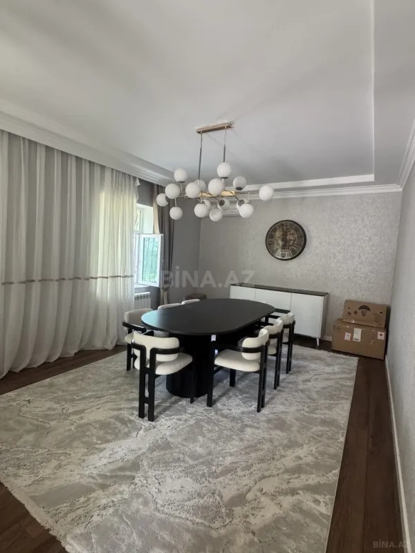 Satılır 4 otaqlı həyət evi 200 m²