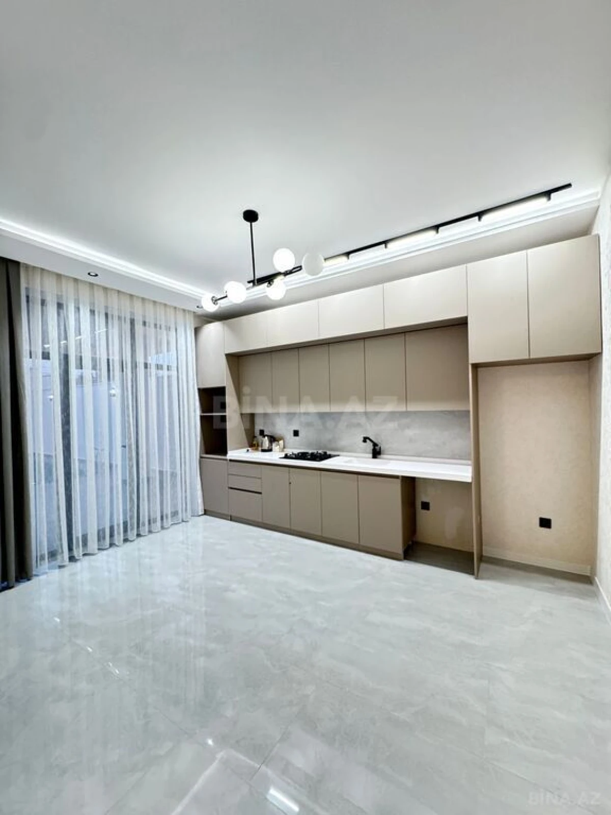 Satılır 4 otaqlı həyət evi 160 m²