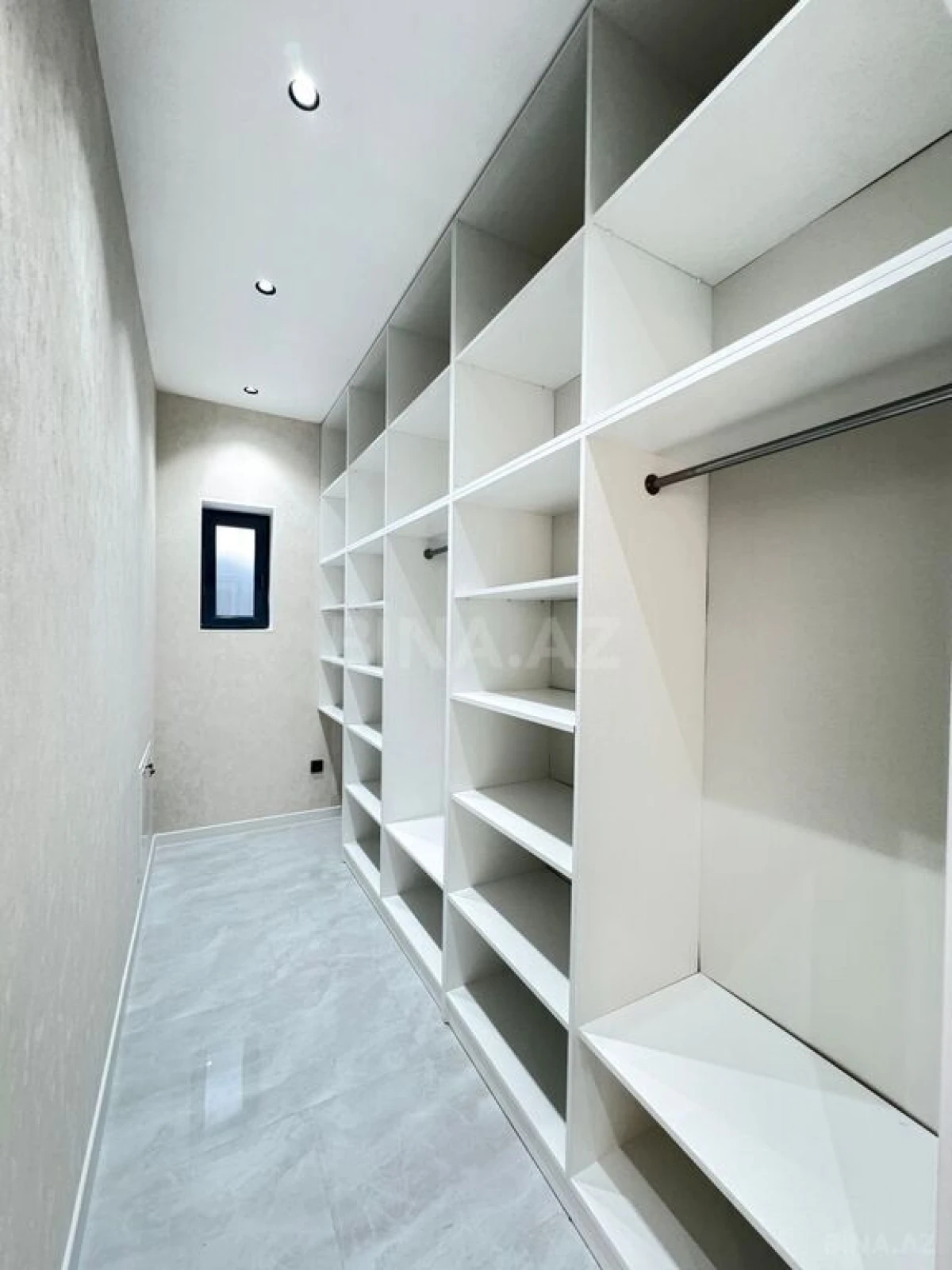 Satılır 4 otaqlı həyət evi 160 m²