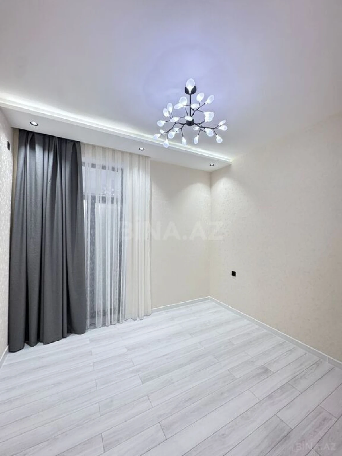 Satılır 4 otaqlı həyət evi 160 m²