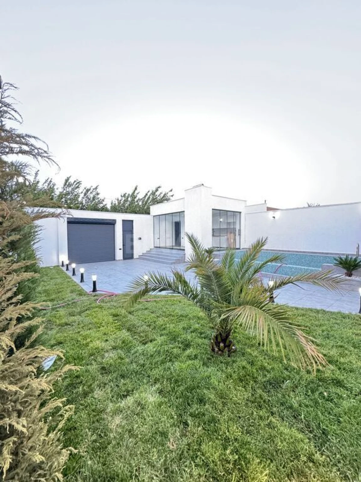 Satılır 4 otaqlı həyət evi 160 m²