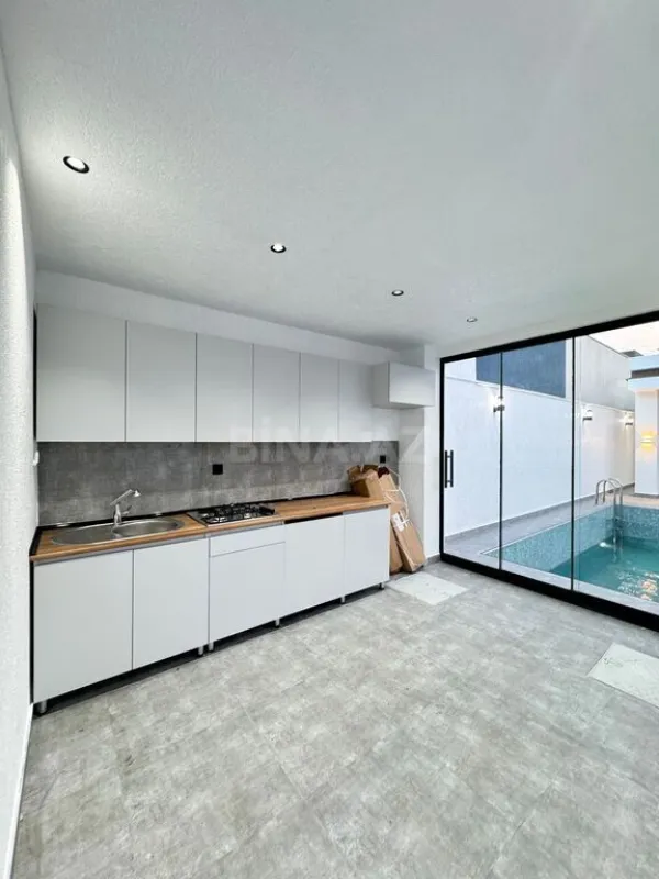 Satılır 4 otaqlı həyət evi 160 m²