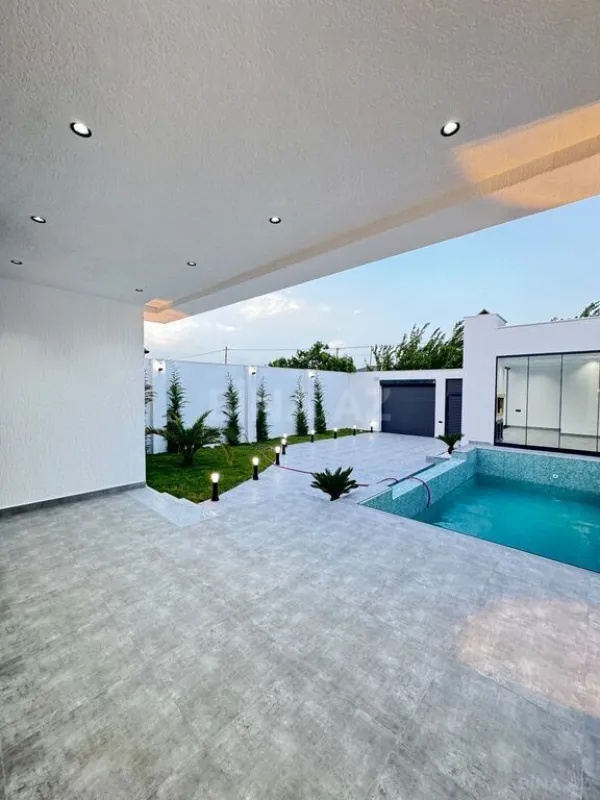 Satılır 4 otaqlı həyət evi 160 m²