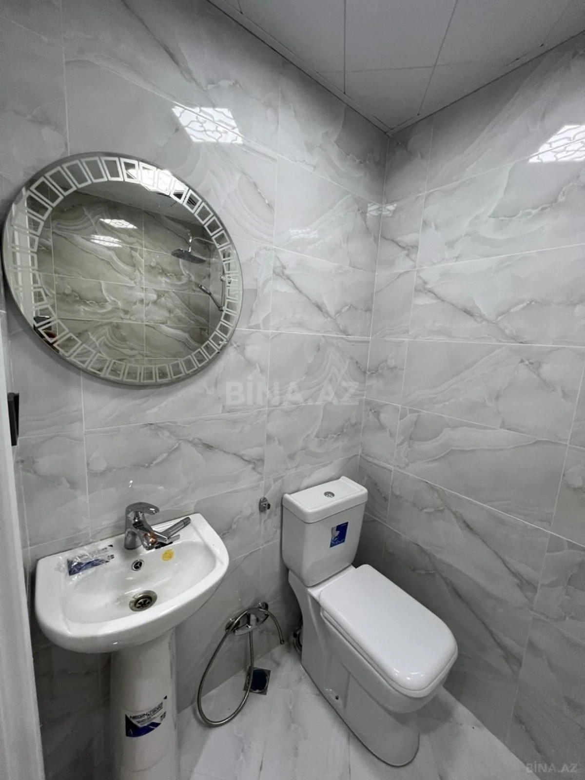 Satılır 2 otaqlı mənzil 64.5 m²