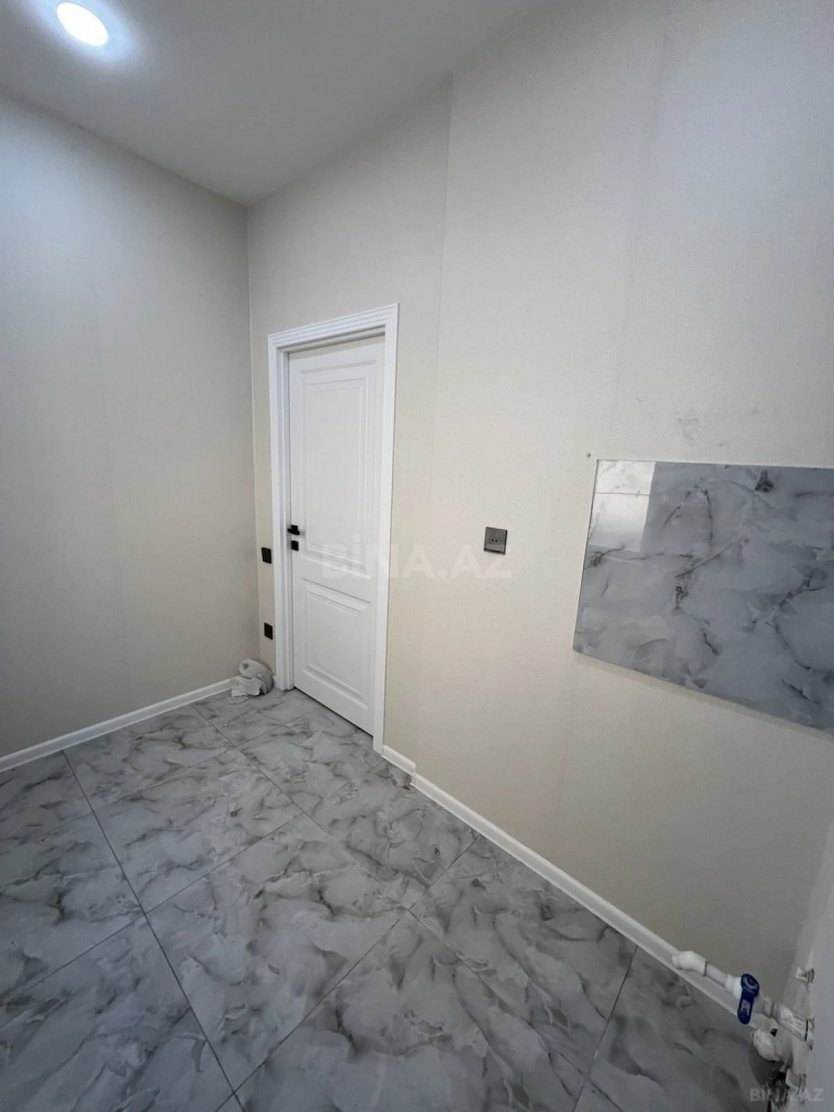 Satılır 2 otaqlı mənzil 64.5 m²