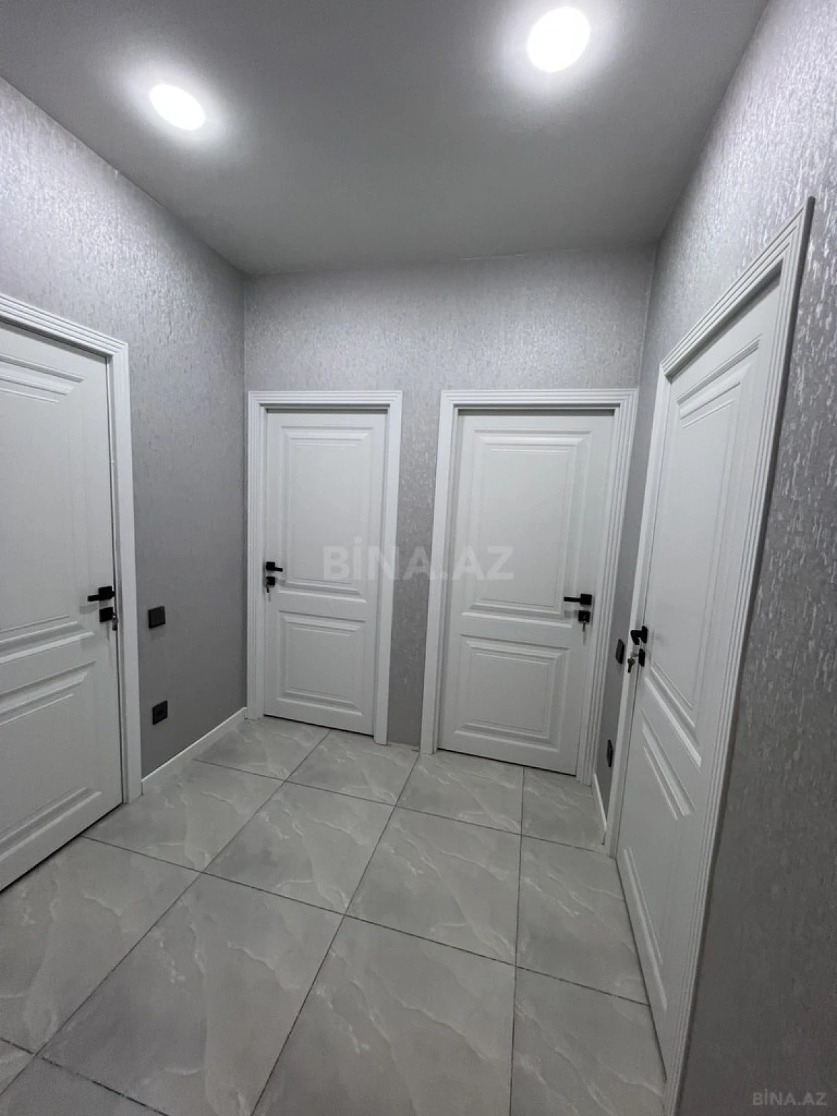 Satılır 2 otaqlı mənzil 60.9 m²