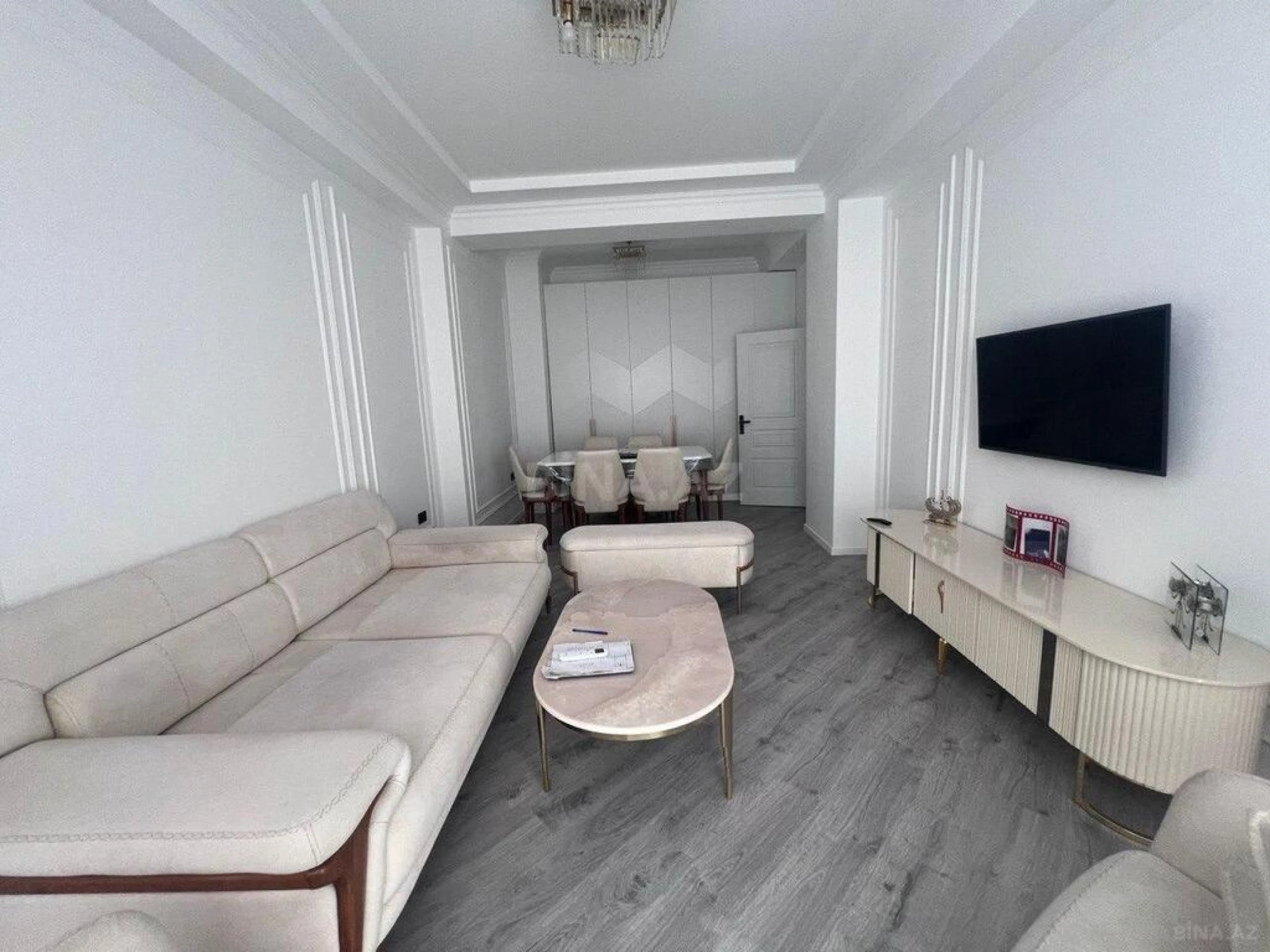 Kirayə verilir 2 otaqlı mənzil 85 m²