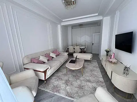 Kirayə verilir 2 otaqlı mənzil 85 m²