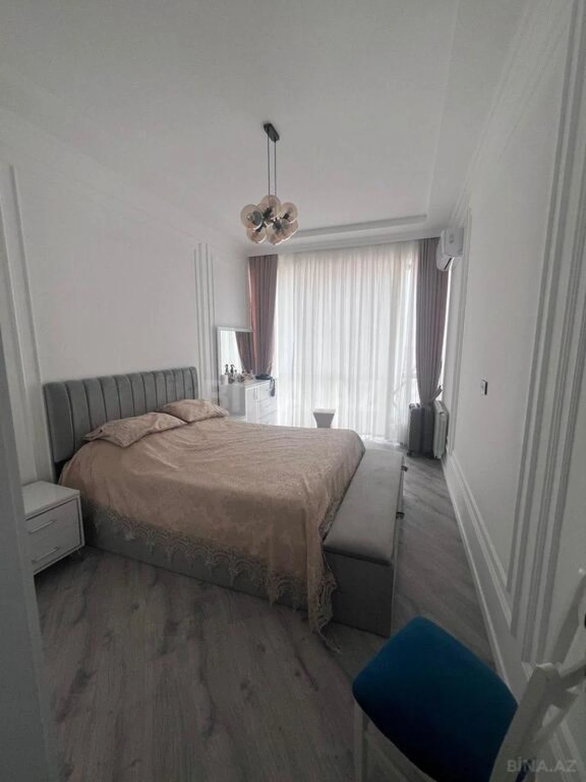 Kirayə verilir 2 otaqlı mənzil 85 m²