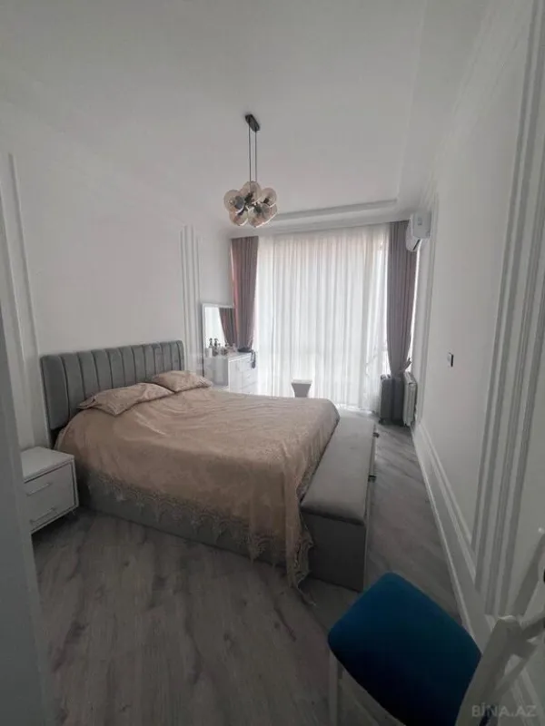 Kirayə verilir 2 otaqlı mənzil 85 m²