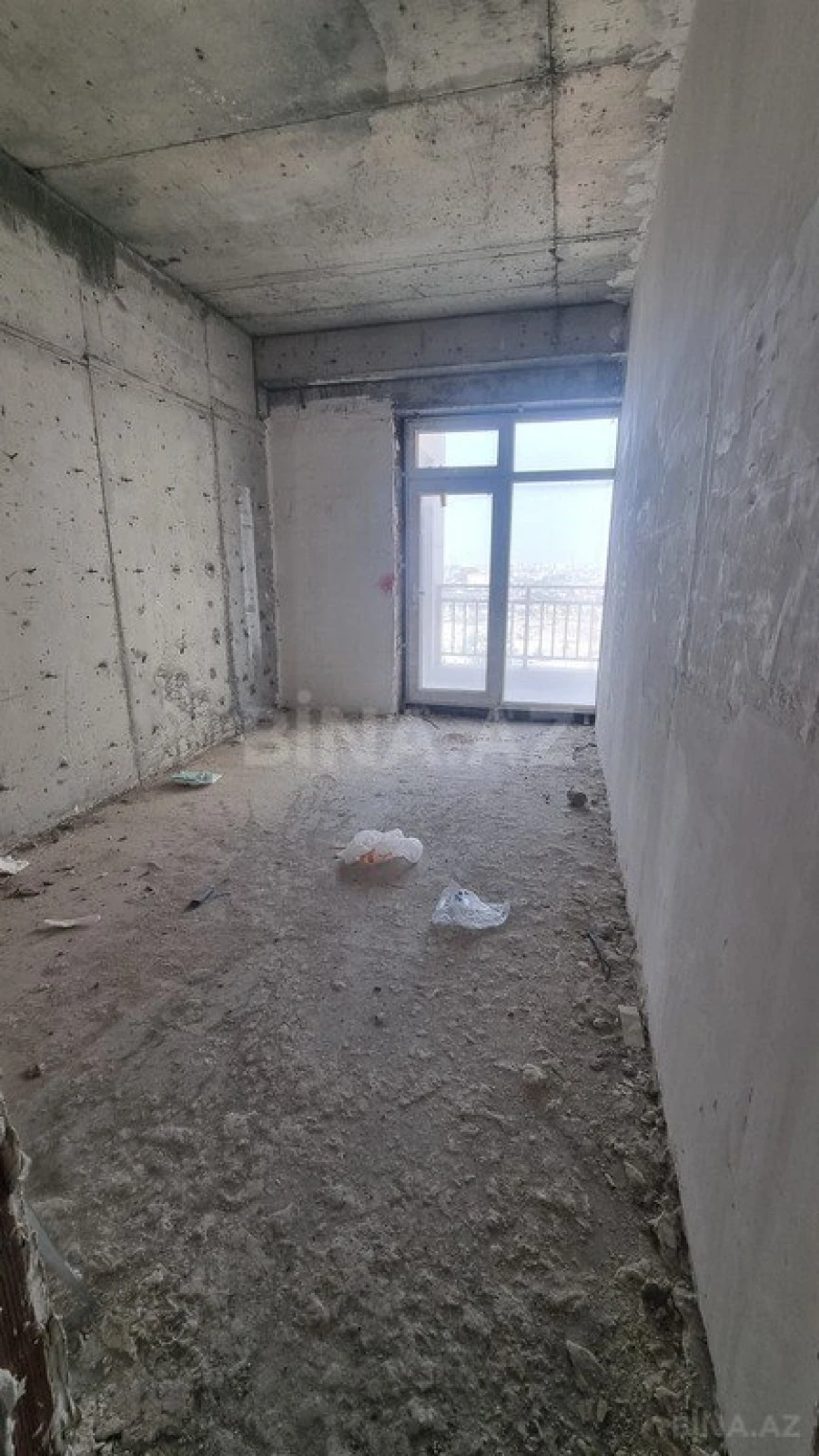 Satılır 3 otaqlı mənzil 120 m²