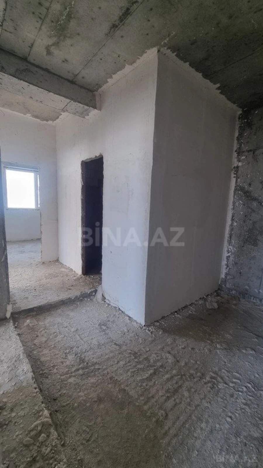 Satılır 3 otaqlı mənzil 120 m²