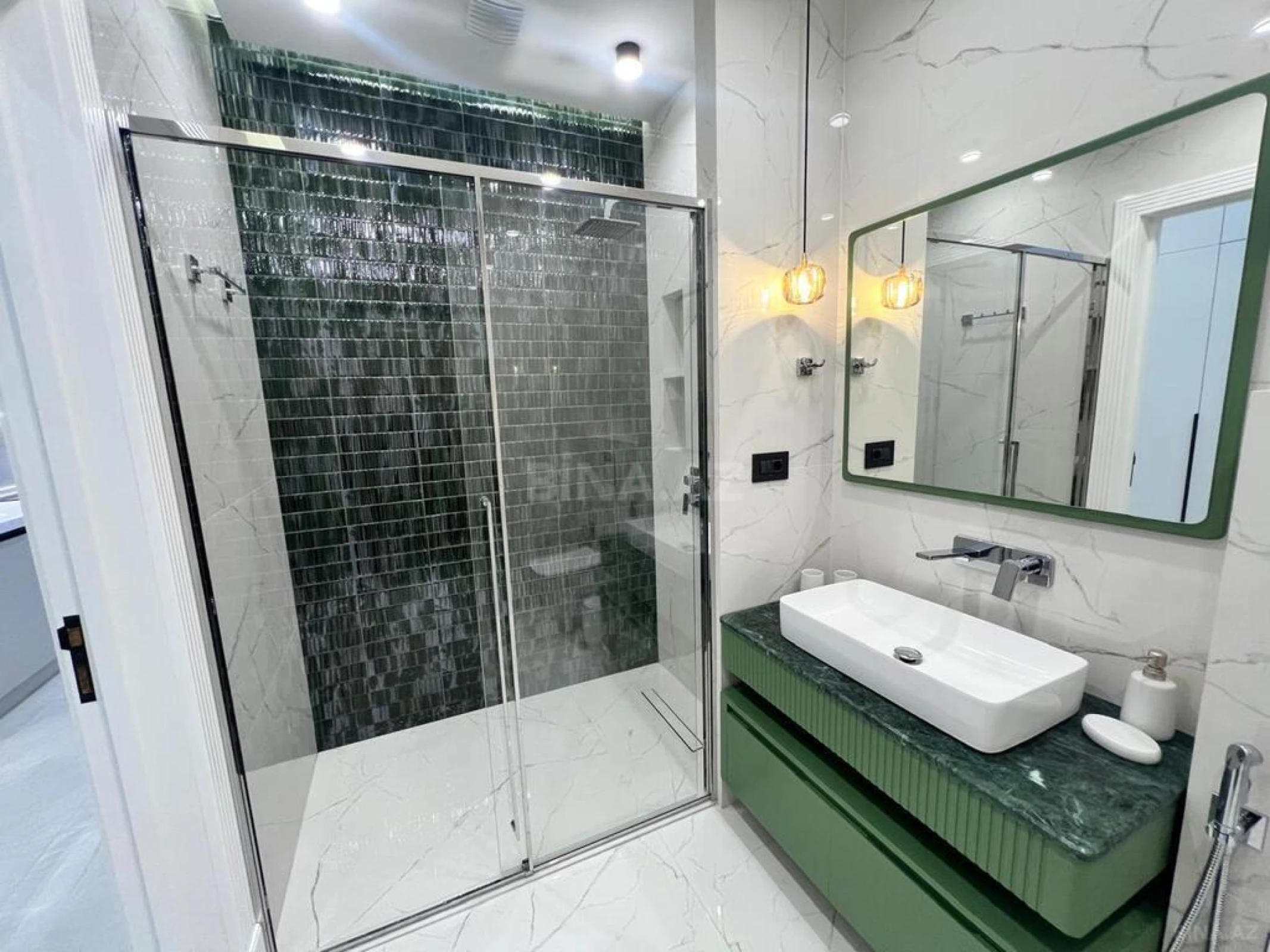 Kirayə verilir 3 otaqlı mənzil 93 m²