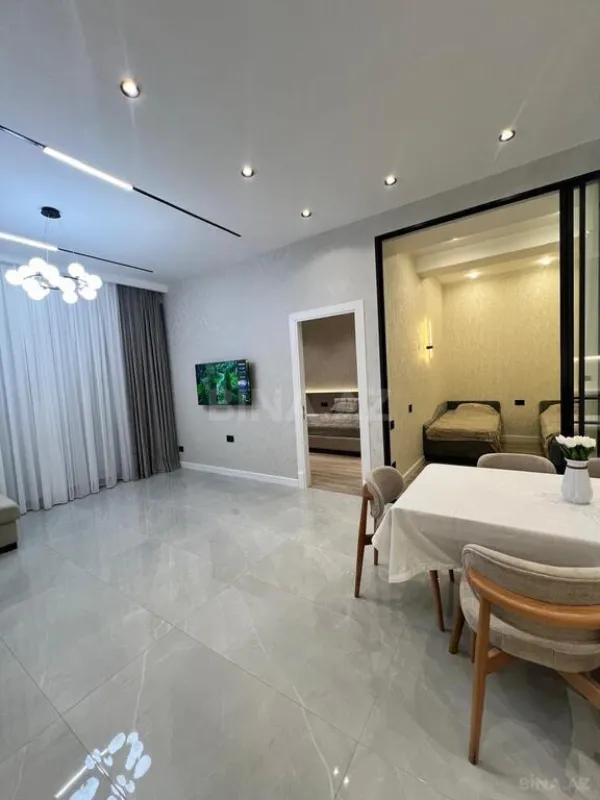 Kirayə verilir 3 otaqlı mənzil 93 m²