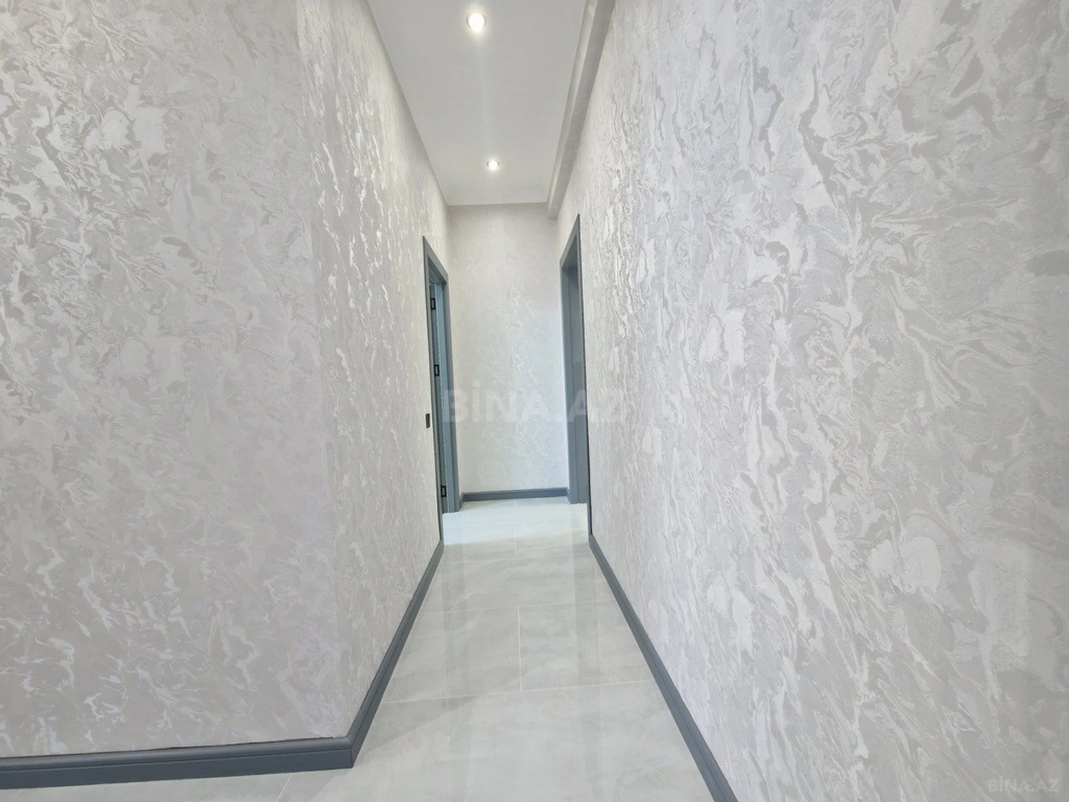 Satılır 3 otaqlı mənzil 92 m²
