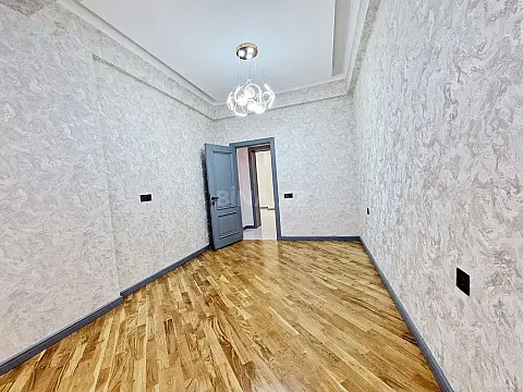 Satılır 3 otaqlı mənzil 92 m²