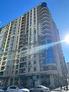 Satılır 3 otaqlı mənzil 159 m²