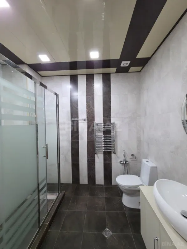 Satılır 3 otaqlı mənzil 130 m²