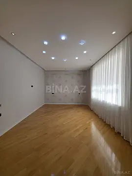 Satılır 3 otaqlı mənzil 130 m²