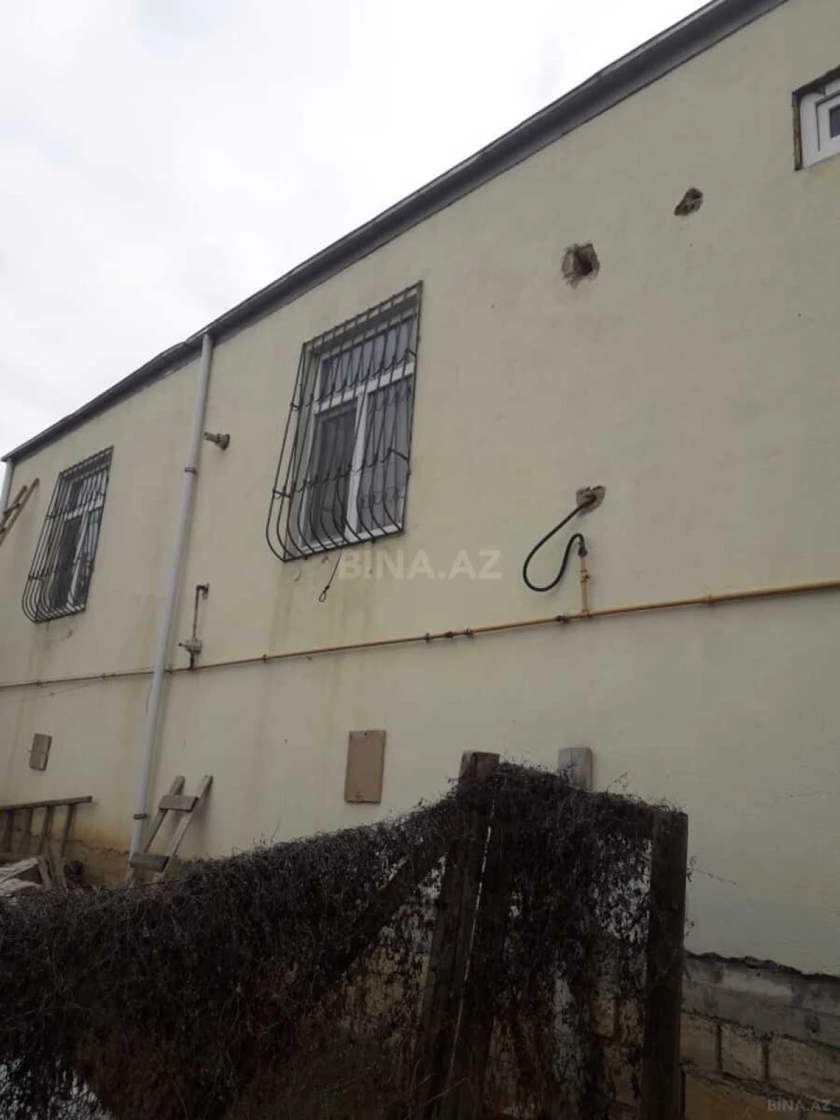 Satılır 4 otaqlı həyət evi 130 m²