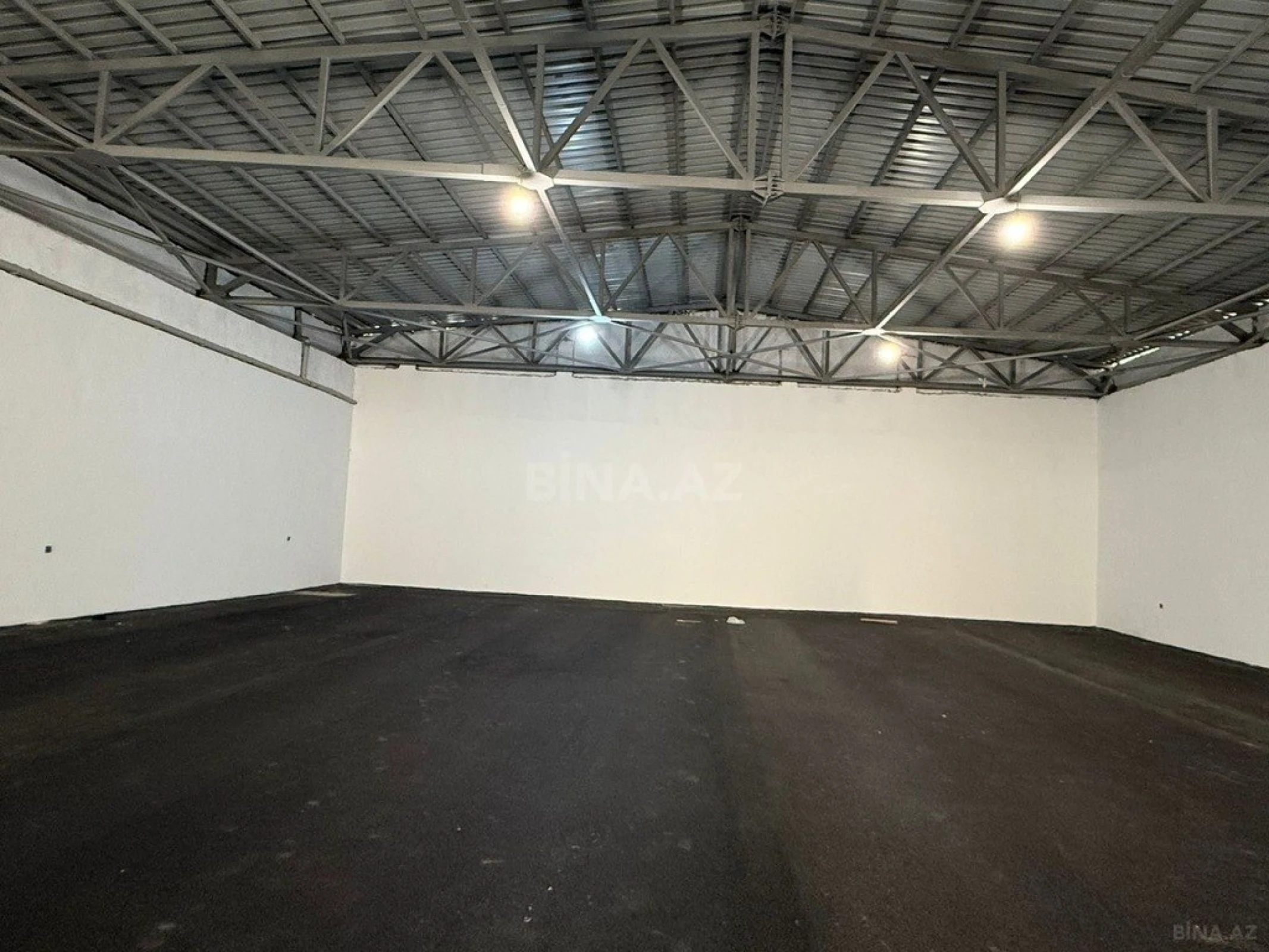 Kirayə verilir obyekt 750 m²