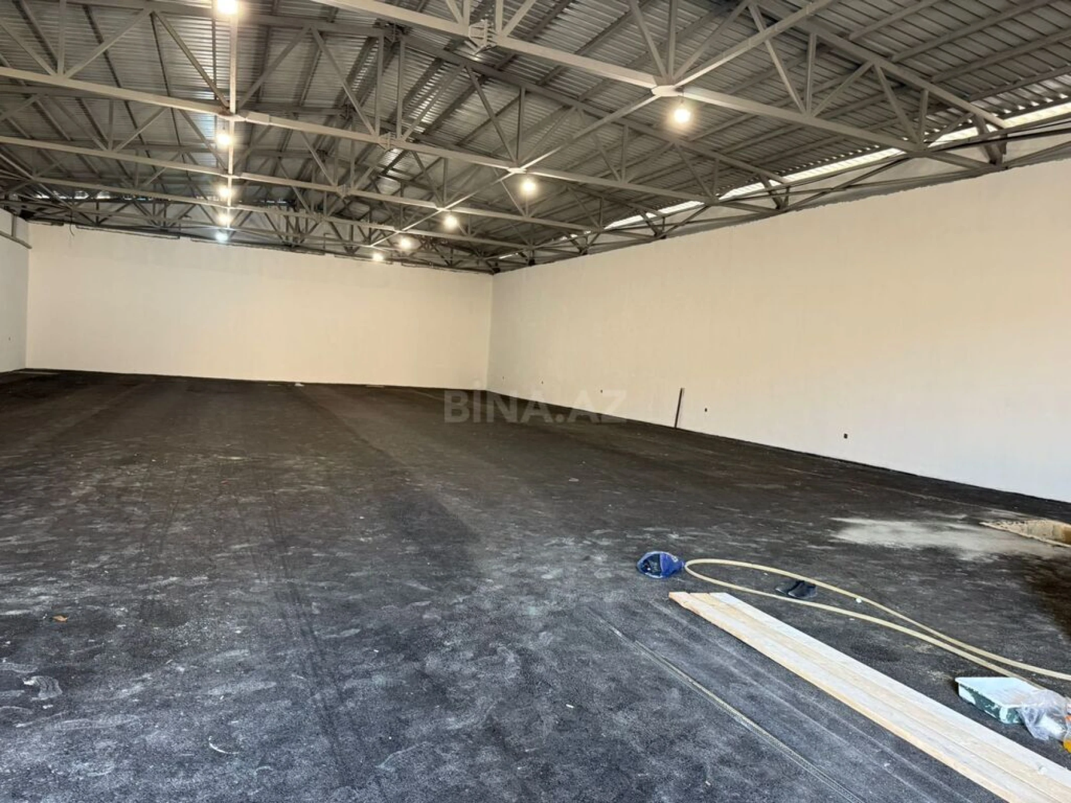 Kirayə verilir obyekt 750 m²